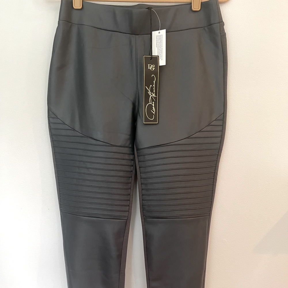 DG Diane Gilman Small Faux Leather leggings